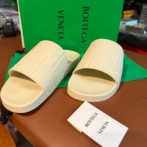 BOTTEGA VENETA 690105 Men's Slider Pool Slide‎ Sandals In White Rubber, sz 46